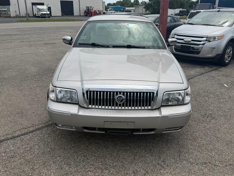 2007 Mercury Grand Marquis LS's photo
