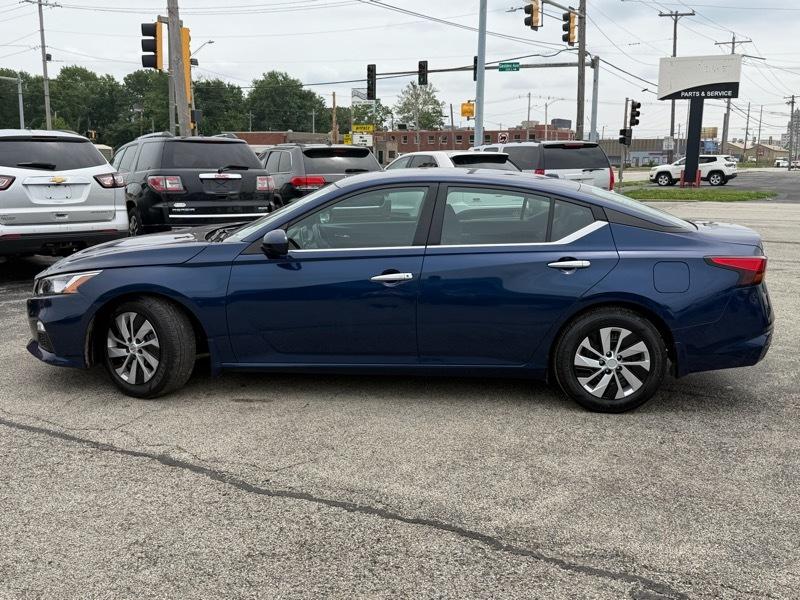 Nissan Altima  2020