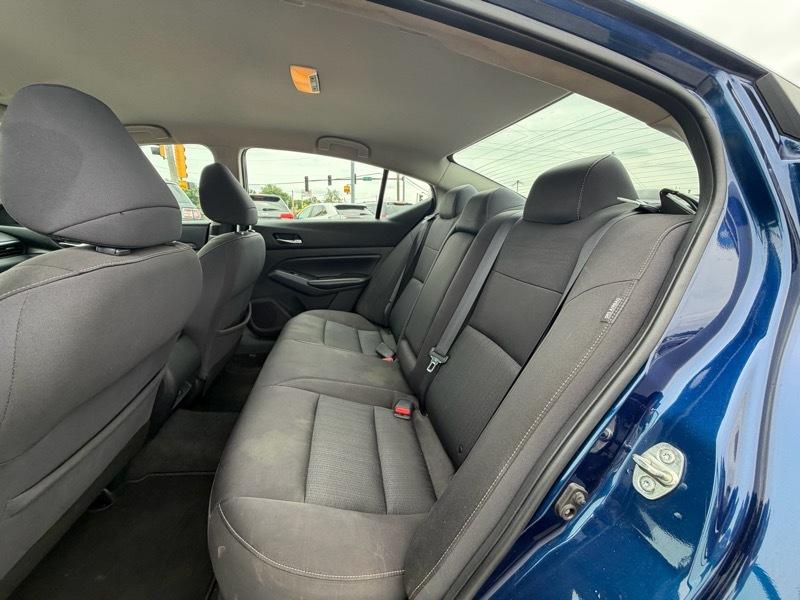 Nissan Altima  2020
