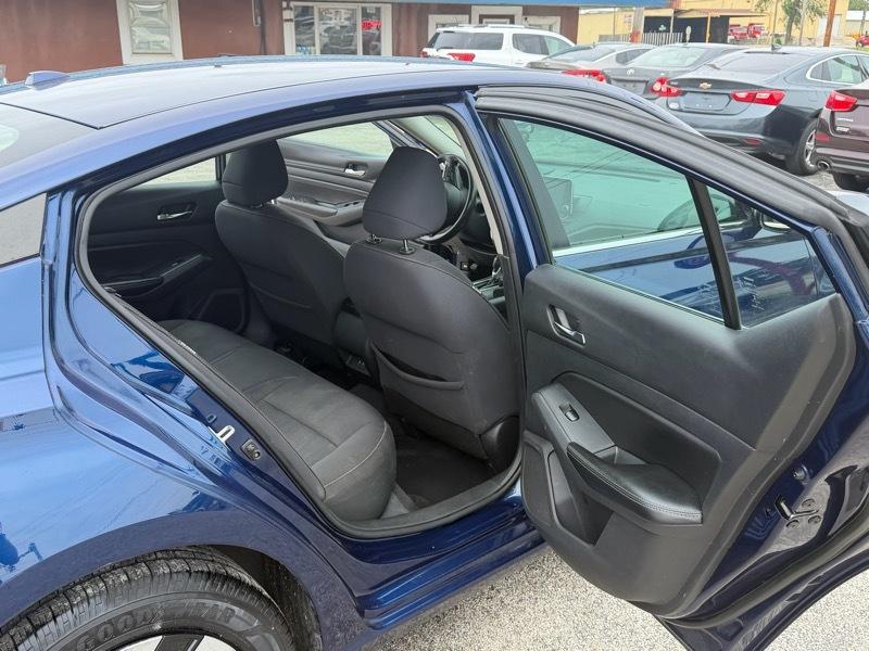 Nissan Altima  2020