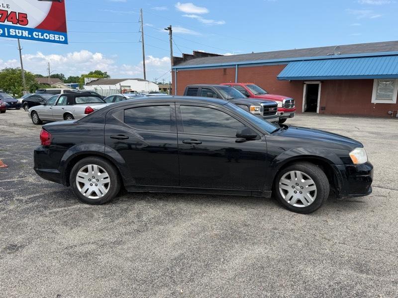 Dodge Avenger  2013