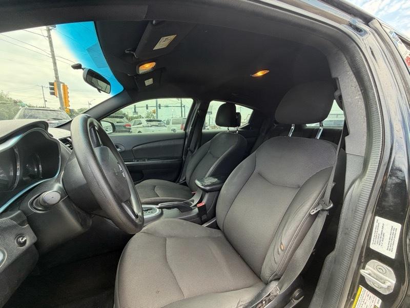 Dodge Avenger  2013