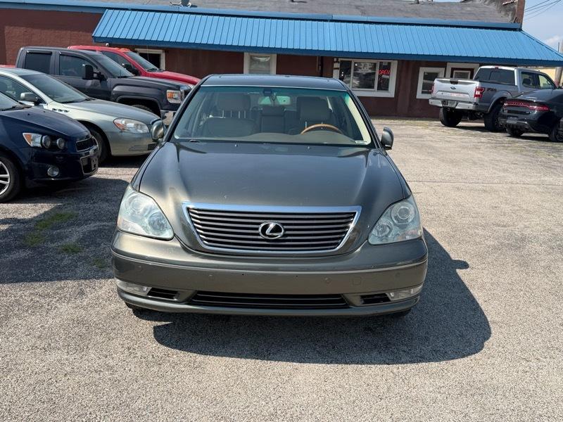 Lexus LS 430  2005