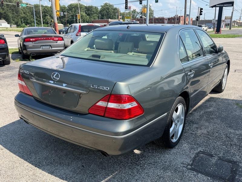 Lexus LS 430  2005