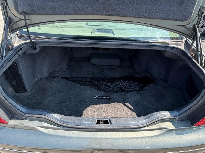 Lexus LS 430  2005