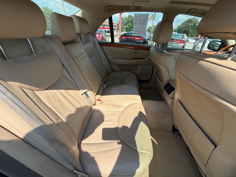 Lexus LS 430  2005