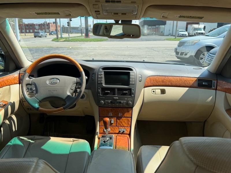 Lexus LS 430  2005