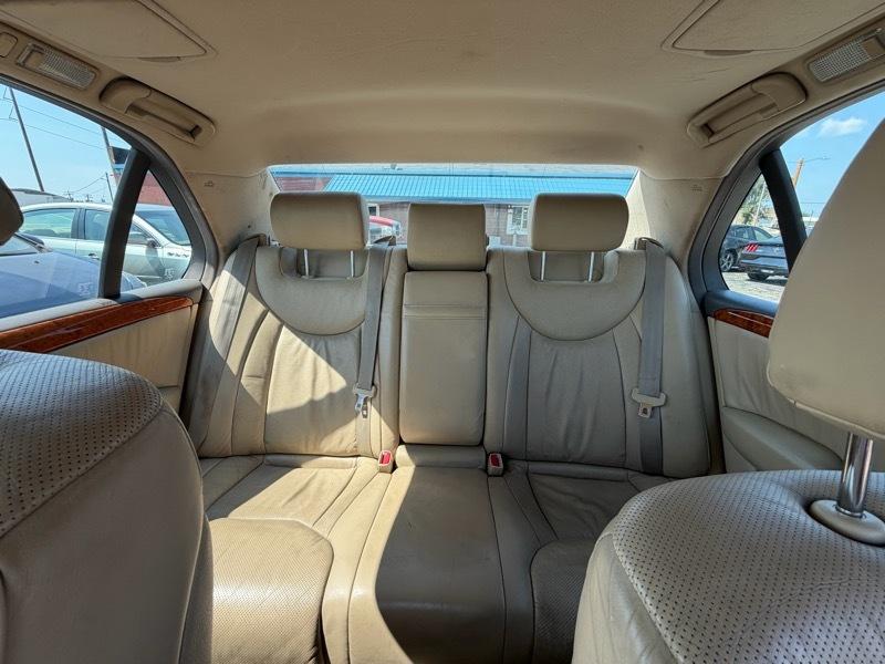 Lexus LS 430  2005