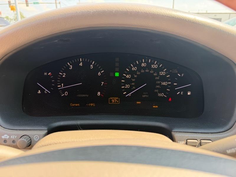 Lexus LS 430  2005