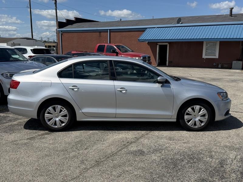 Volkswagen Jetta  2013