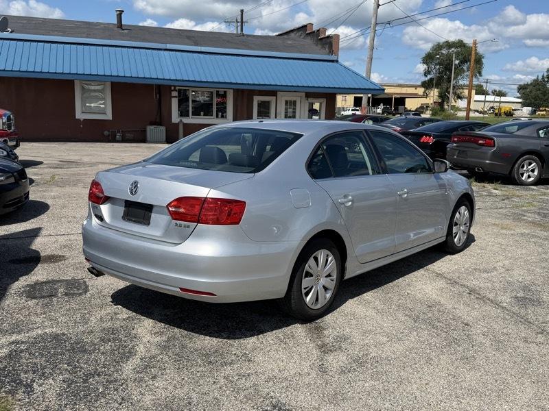 Volkswagen Jetta  2013