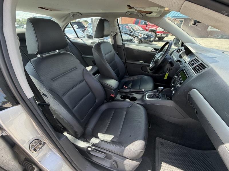 Volkswagen Jetta  2013