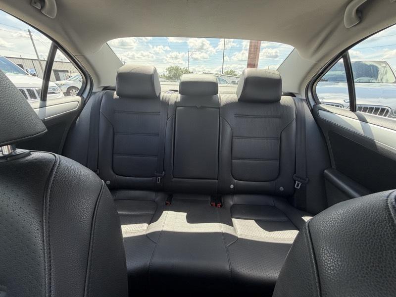 Volkswagen Jetta  2013