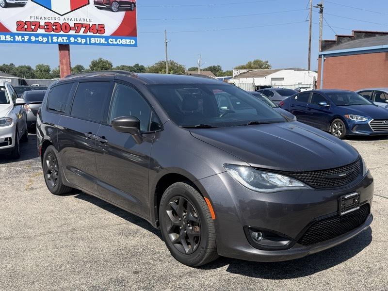 Chrysler Pacifica  2018