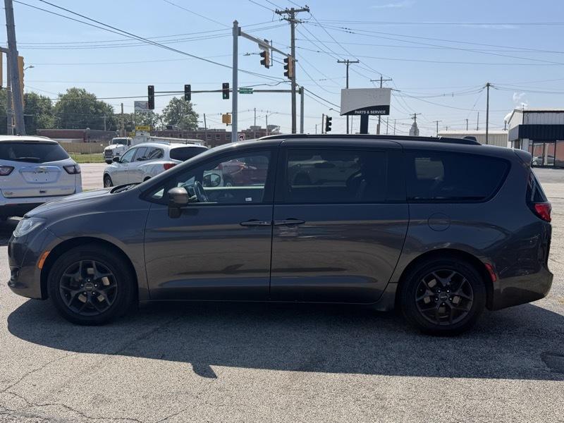 Chrysler Pacifica  2018