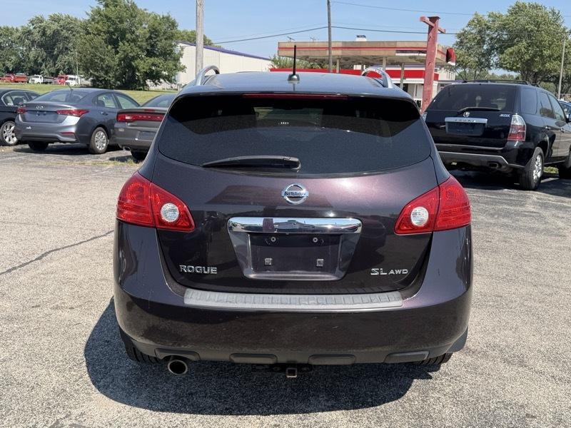 Nissan Rogue S 2011