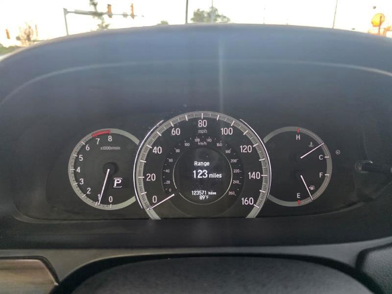 2017 Honda Accord Touring - Photo 15