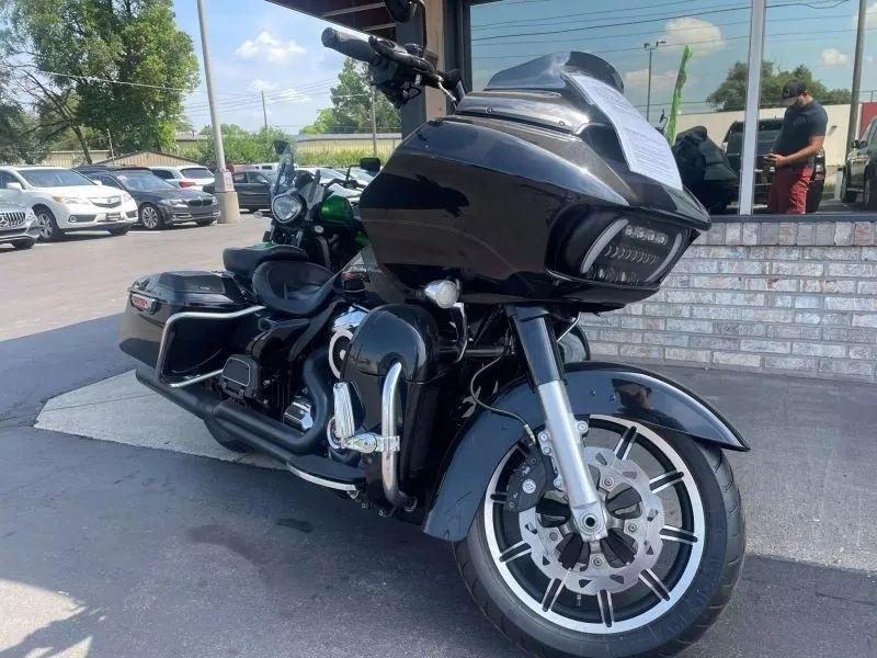 2018 Harley-Davidson FLTRU 