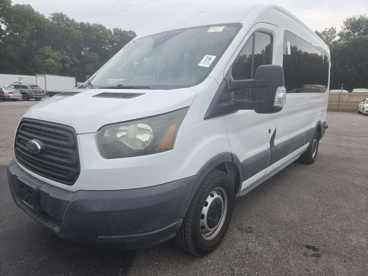 2016 Ford Transit 350 Wagon Med. Roof XL w/Sliding Pass. 148-in. WB
