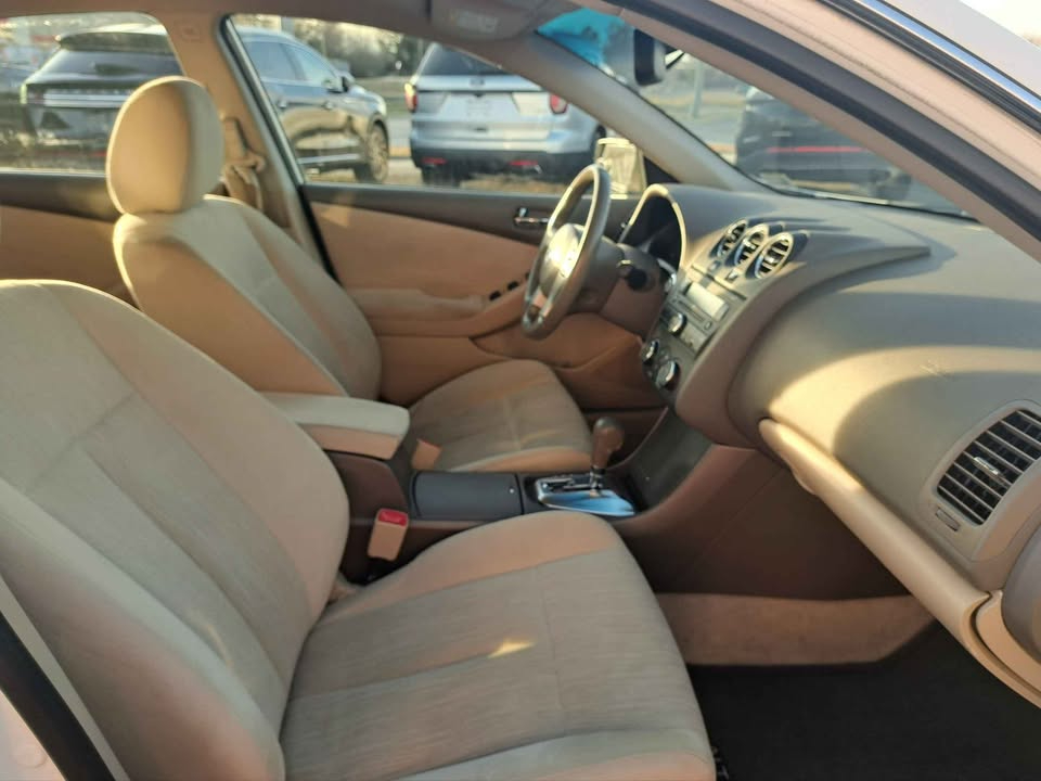 Nissan Altima 2.5 2012