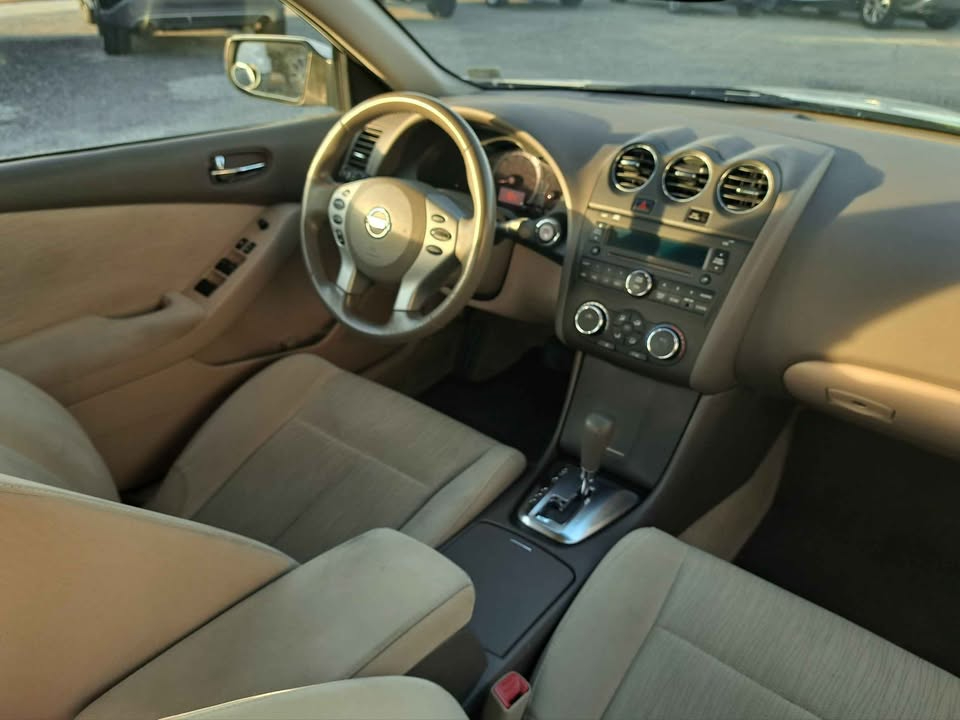 Nissan Altima 2.5 2012