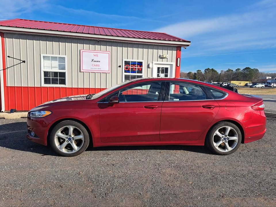 Ford Fusion SE 2015