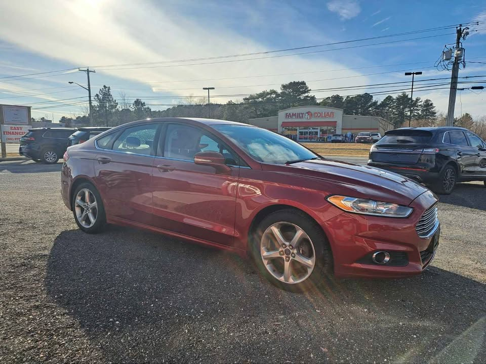 Ford Fusion SE 2015