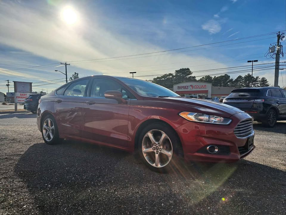 Ford Fusion SE 2015