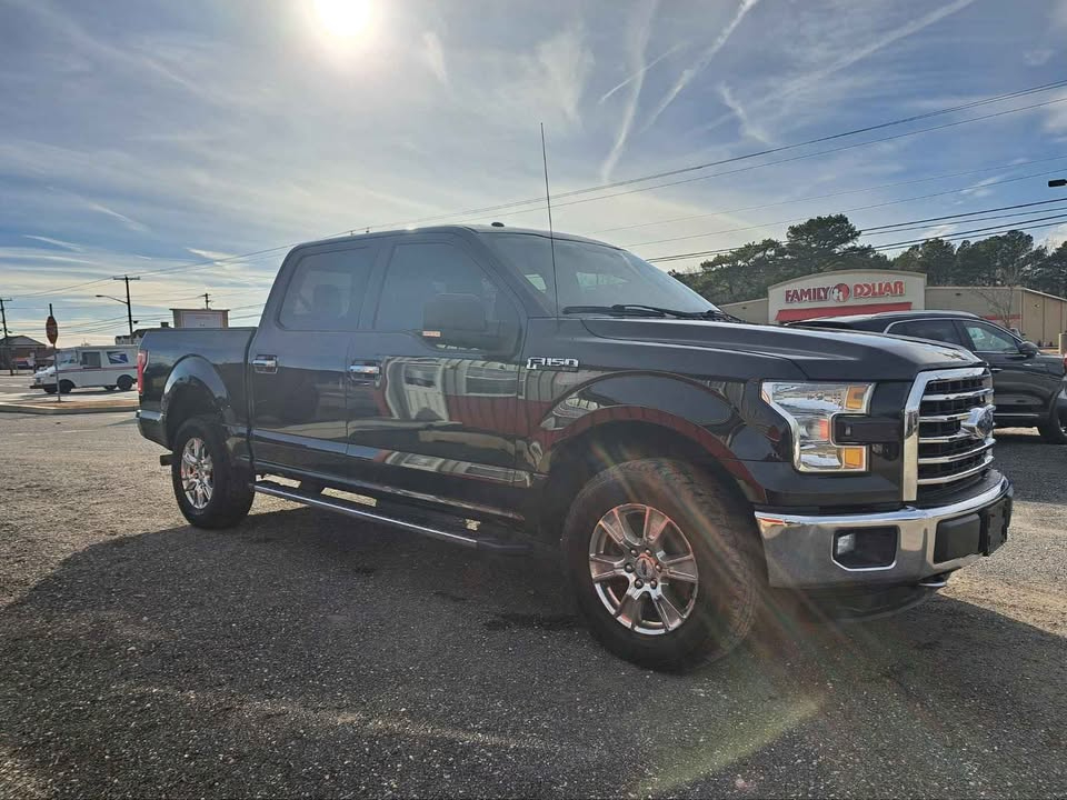 Ford F-150 XL SuperCrew 5.5-ft. Bed 4WD 2015