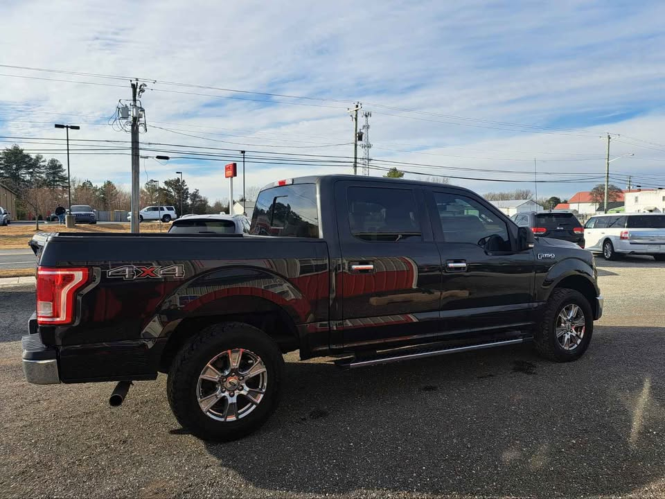 Ford F-150 XL SuperCrew 5.5-ft. Bed 4WD 2015