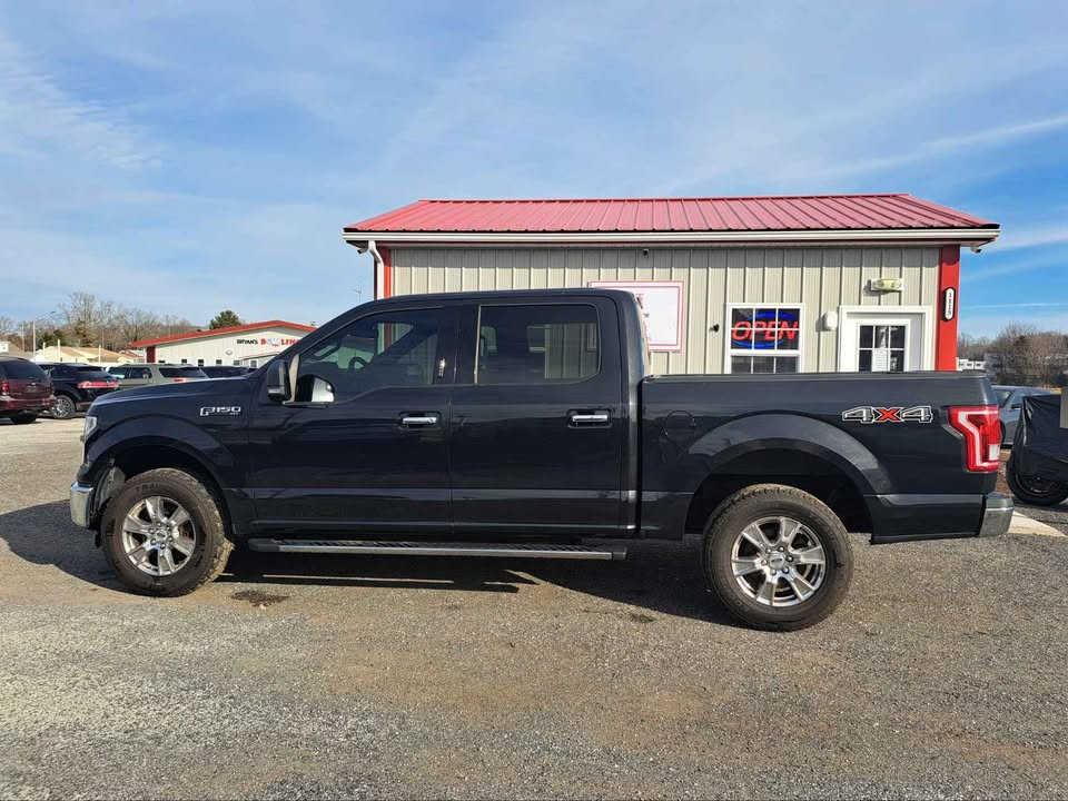 Ford F-150 XL SuperCrew 5.5-ft. Bed 4WD 2015