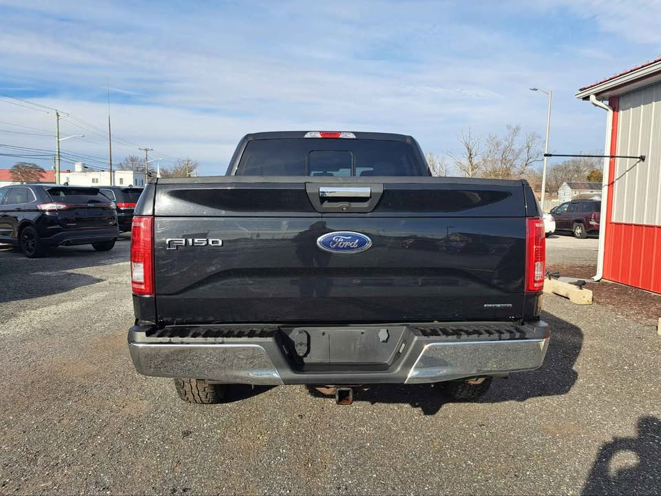 Ford F-150 XL SuperCrew 5.5-ft. Bed 4WD 2015