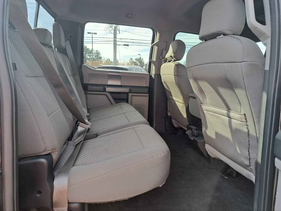 Ford F-150 XL SuperCrew 5.5-ft. Bed 4WD 2015