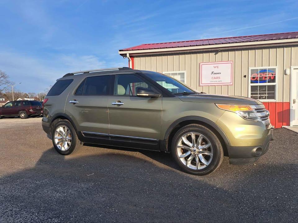 Ford Explorer XLT FWD 2012