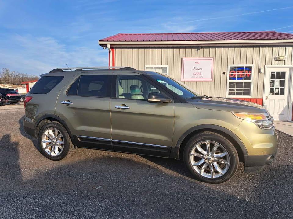 Ford Explorer XLT FWD 2012
