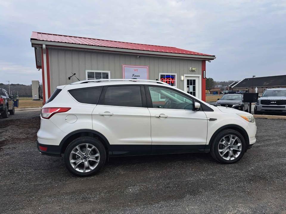 Ford Escape Titanium 4WD 2014