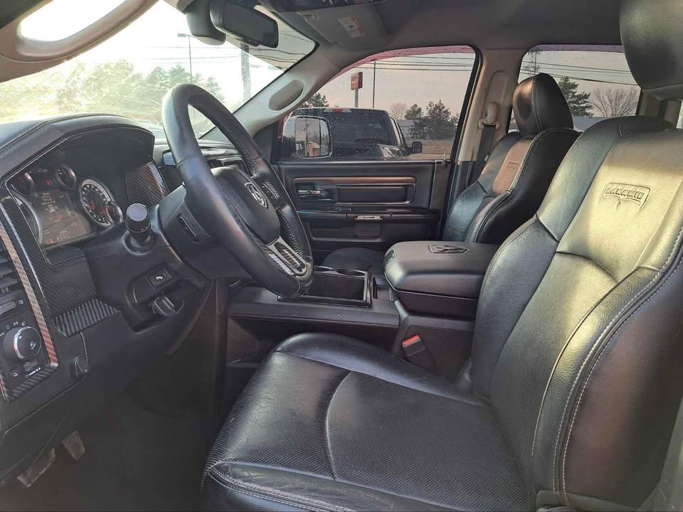 RAM 1500 Laramie Quad Cab 2WD 2015