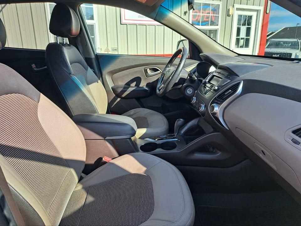 Hyundai Tucson GL Auto FWD 2012