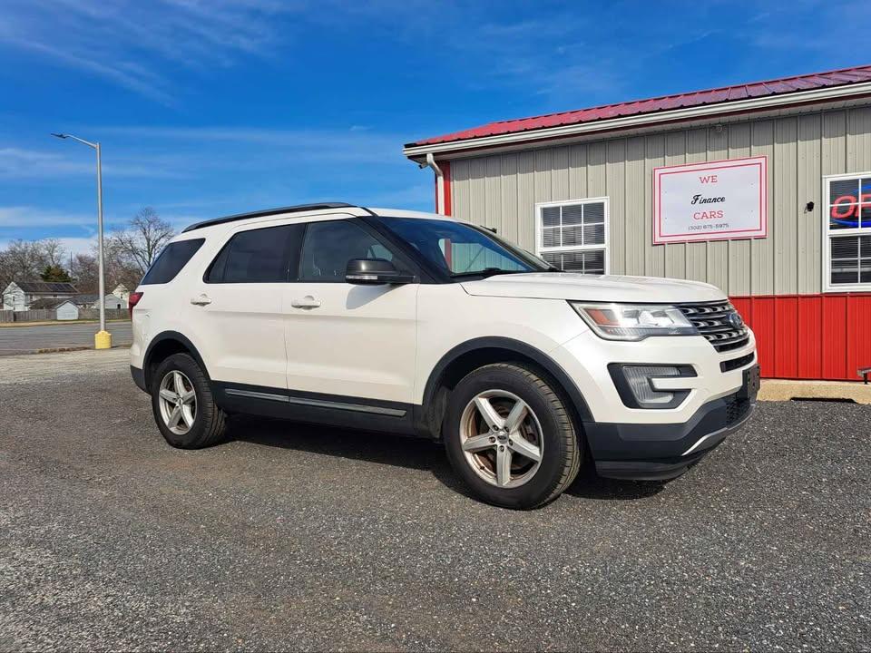 Ford Explorer XLT 4WD 2017
