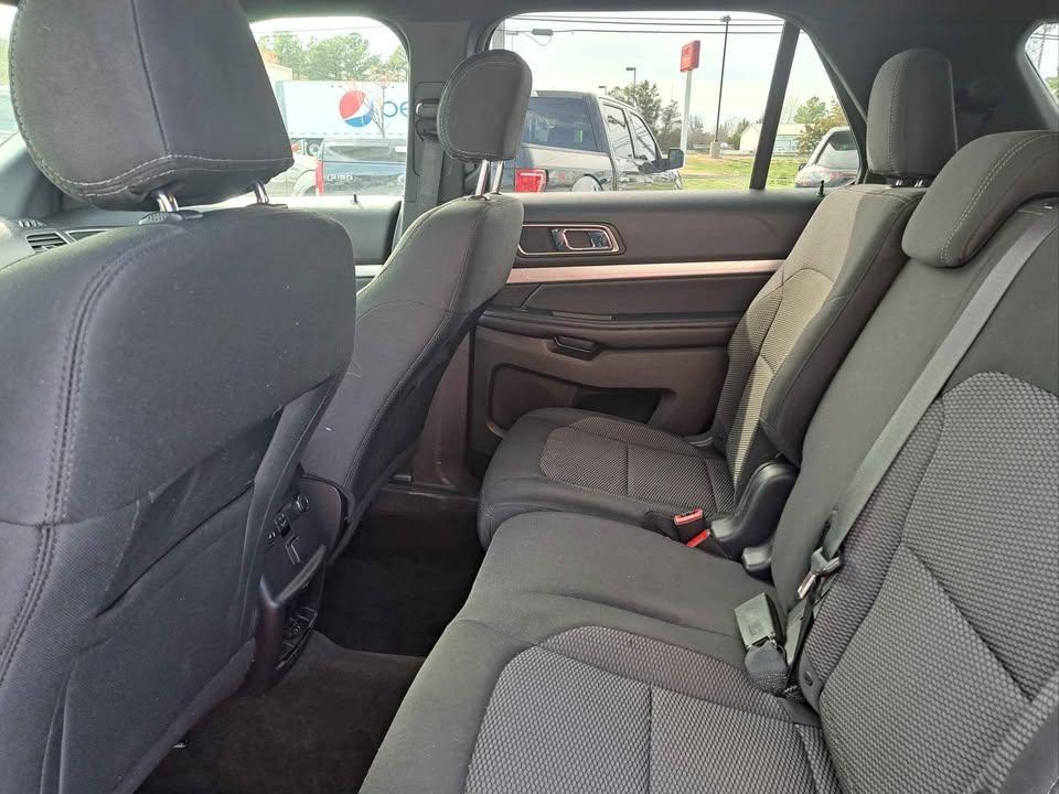 Ford Explorer XLT 4WD 2017