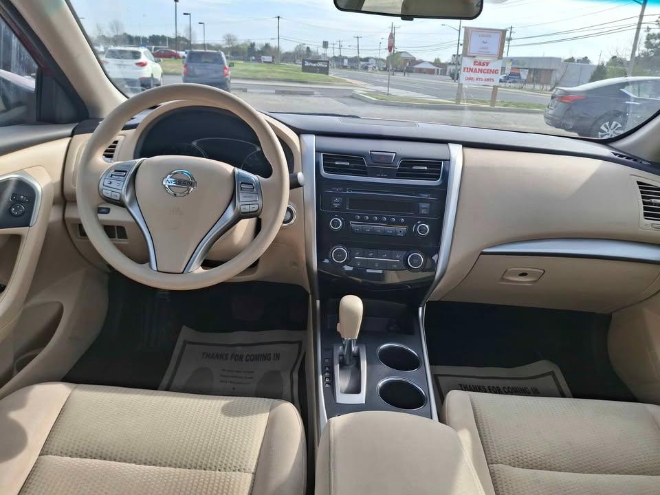 Nissan Altima 2.5 SV 2015