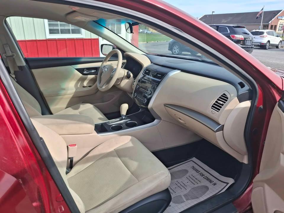 Nissan Altima 2.5 SV 2015