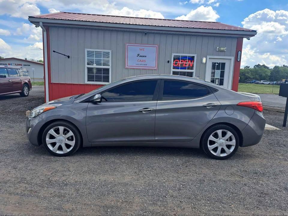 Hyundai Elantra Limited 2011