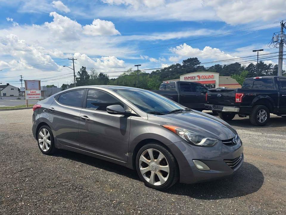 Hyundai Elantra Limited 2011