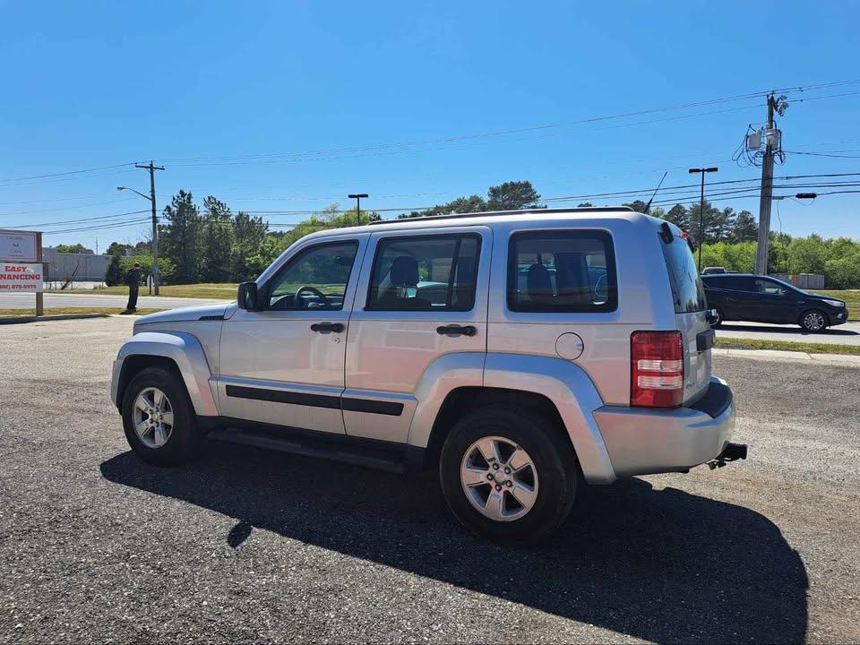 Jeep Liberty Sport 4WD 2011