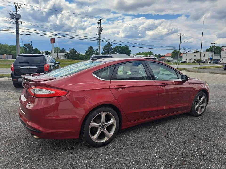 Ford Fusion SE 2015