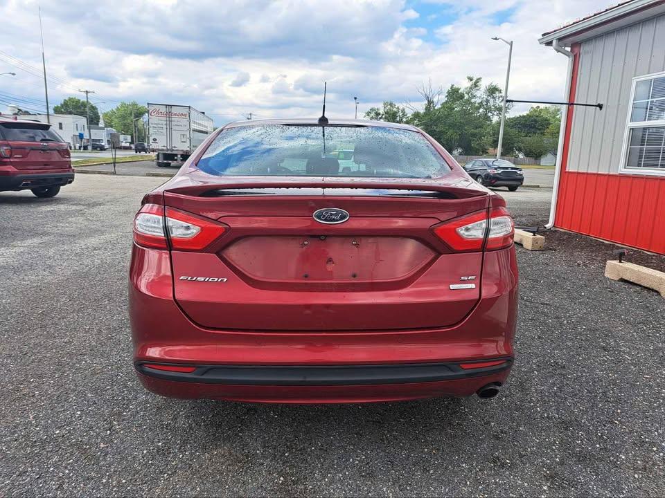 Ford Fusion SE 2015