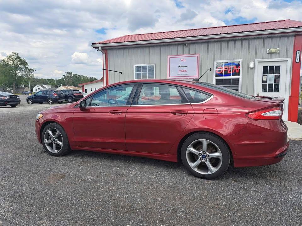 Ford Fusion SE 2015