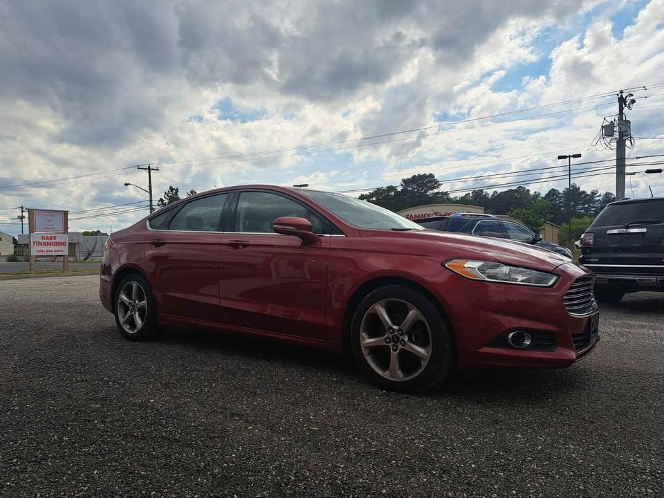 Ford Fusion SE 2015