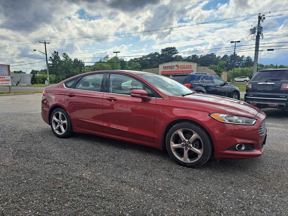 Ford Fusion SE 2015